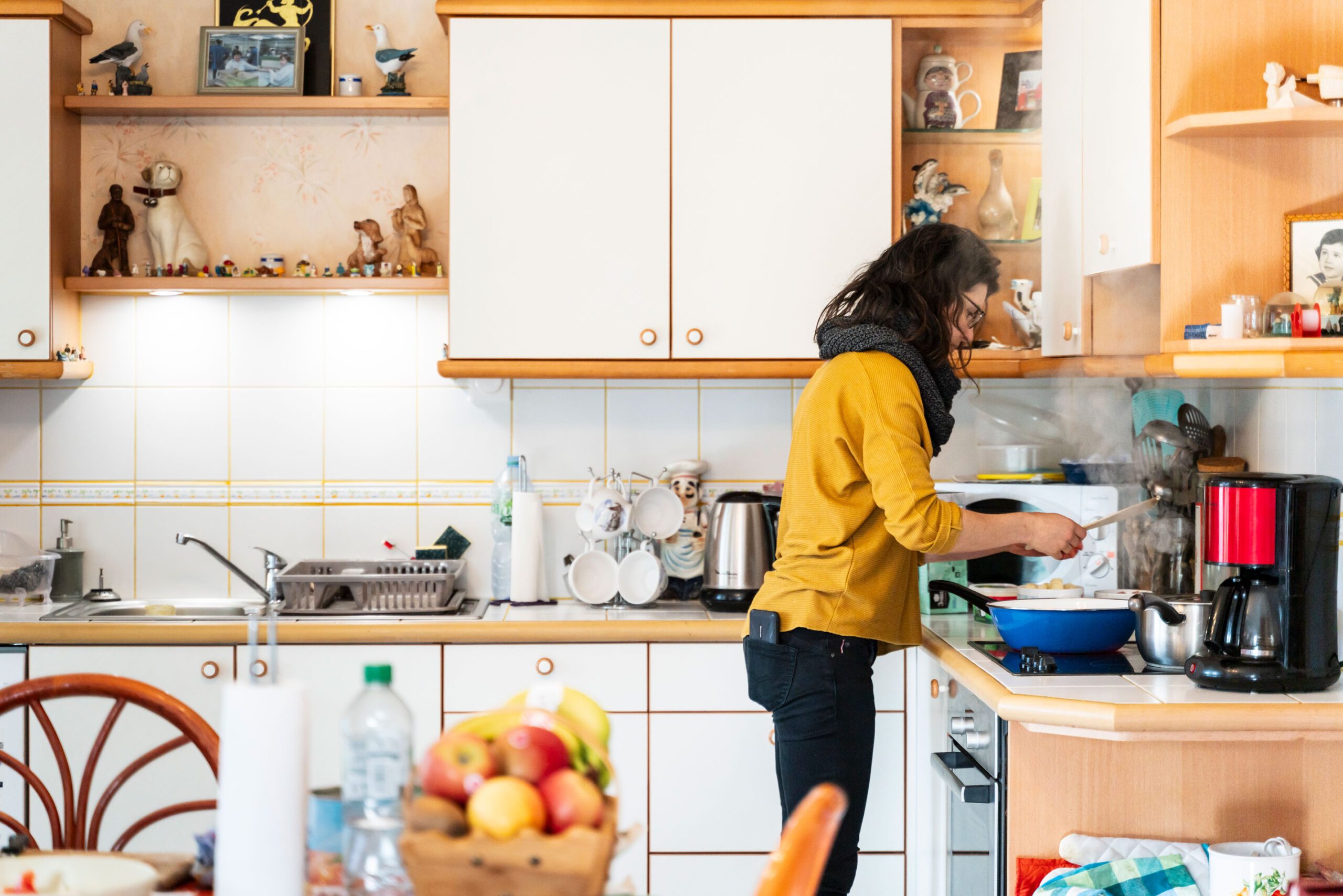 Assistance en cuisine : Hygiène alimentaire et sécurité lors de la préparation des repas.