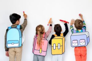 Aide à l'organisation familiale pour l'entrée à l'école (maternelle, primaire, collège).